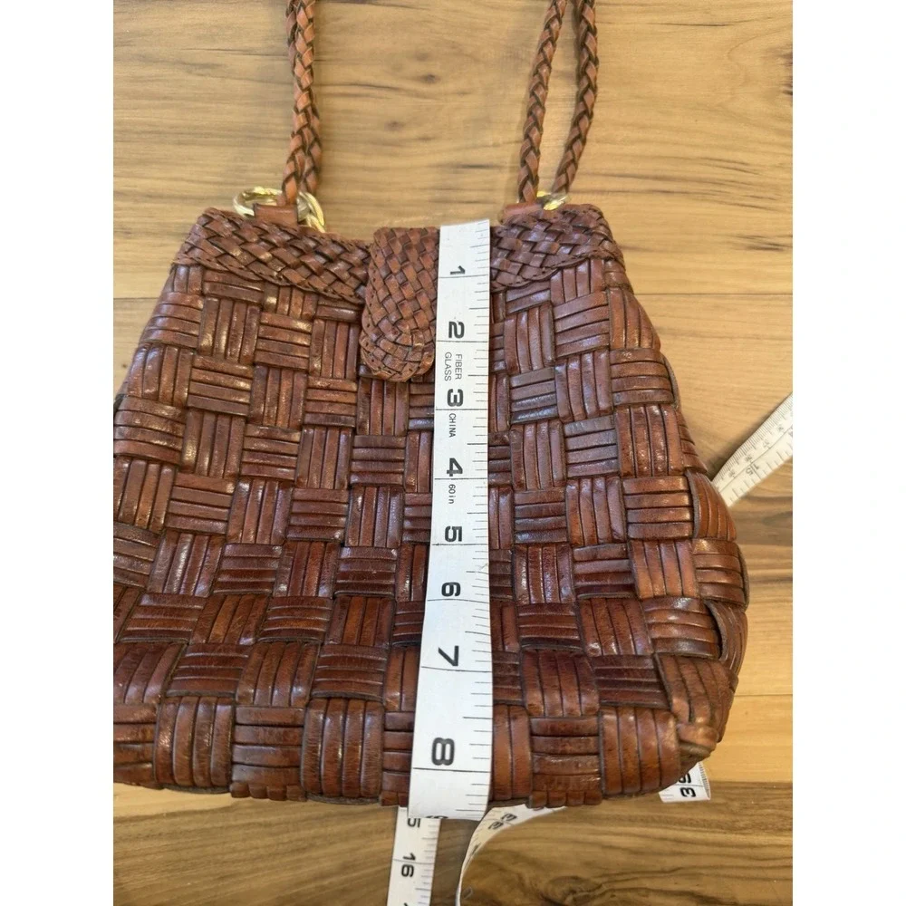 Vintage CEM Woven Leather Handbag Bucket Basket Weave Magnetic Snap Boho 80s 90s